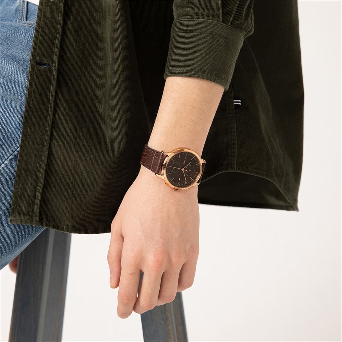 Tommy Hilfiger TH1710435 Erkek Kol Saati 4